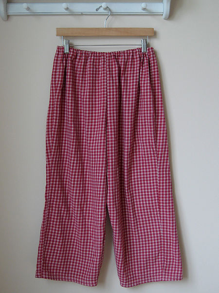 wardrobe refashion: resized pajama pants