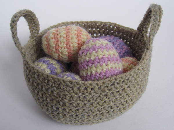 crochet easter egg basket