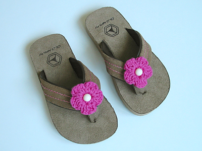 dress up a pair of flip flops