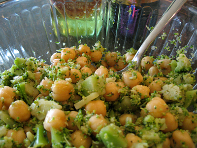 broccoli chickpeas