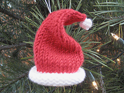 santa green 5 miniature knitted christmas hats