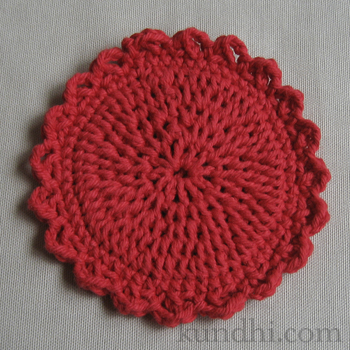 red crochet coaster 